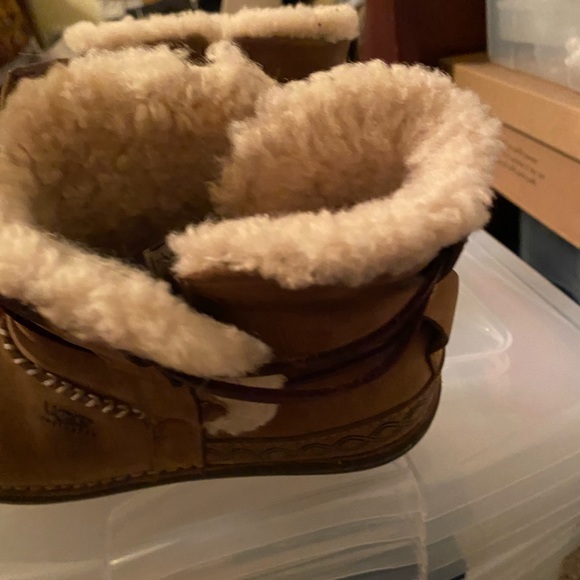 UGG boots - Picture 5 of 8